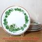 Preview: Weiße Frühstücksteller  kleine Teller aus Porzellan mit grünen Weinranken und Weintrauben als Deko und mit Goldrand (Kahla, DDR)
