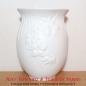 Preview: Weiße Vase aus Biskuitporzellan / unglasiertem Porzellan mit Blumen Reliefdekor von AK Kaiser (M. Frey 0762)