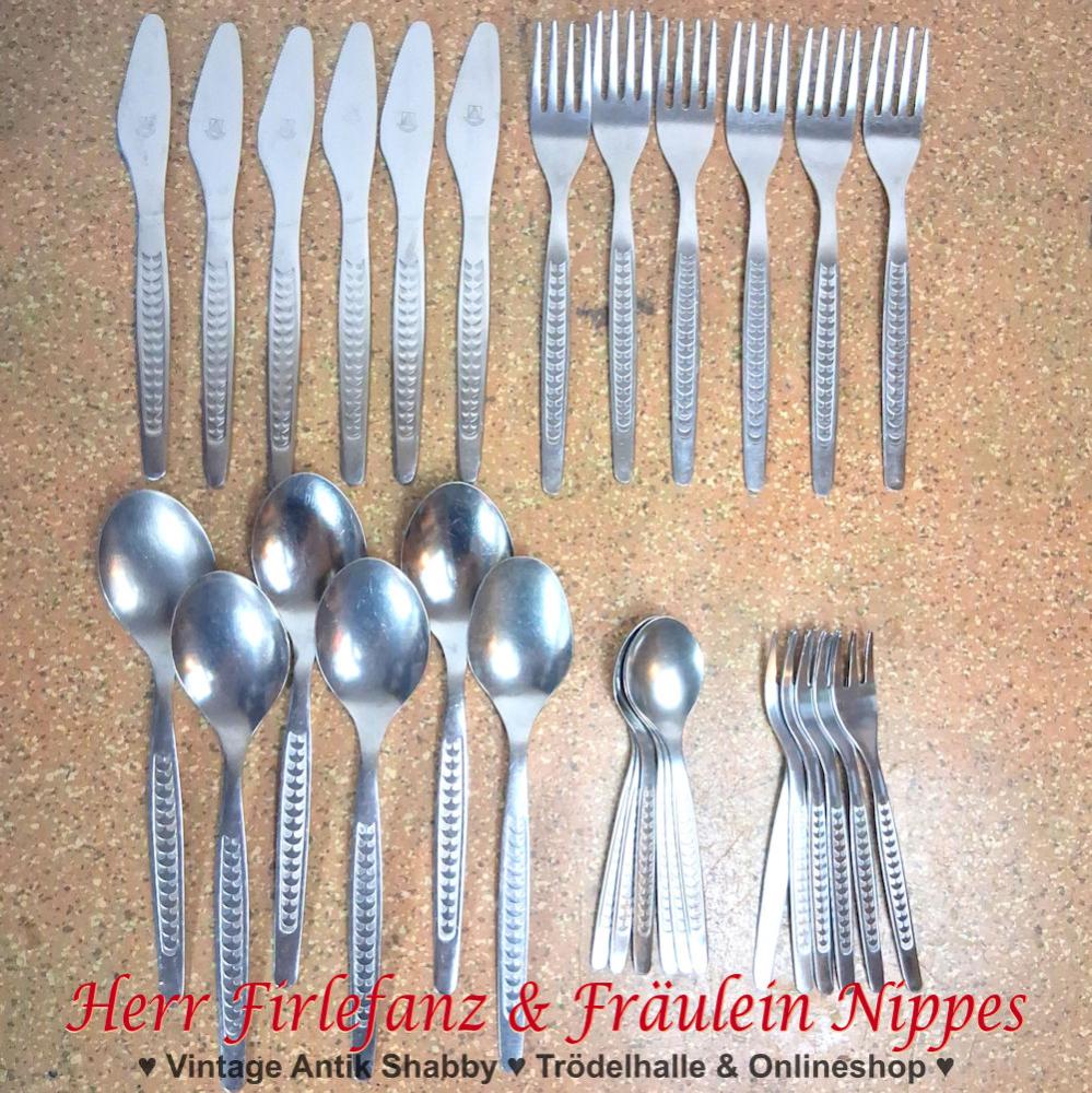 Preview: 30tlg. Vintage DDR Besteck mit Halbkreisen  Halbmonden Dekor (ABS) für 6 Personen Messer, Gabel, Löffel, Teelöffel, Kuchengabel