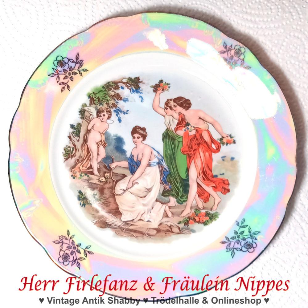 Preview: 9 Vintage Frühstücksteller mit Perlmutt Dekoren