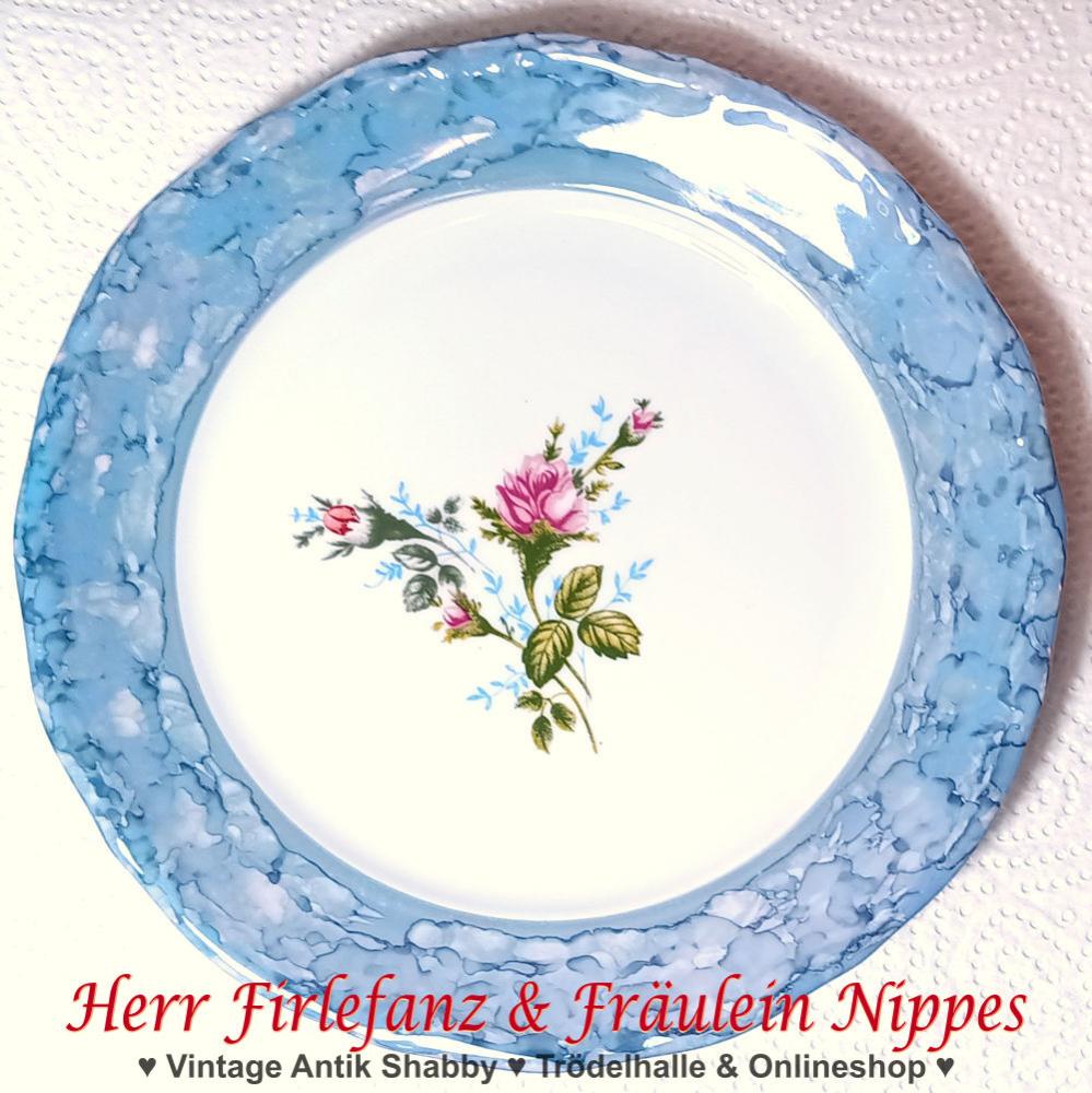 9 Vintage Frühstücksteller mit Perlmutt Dekoren