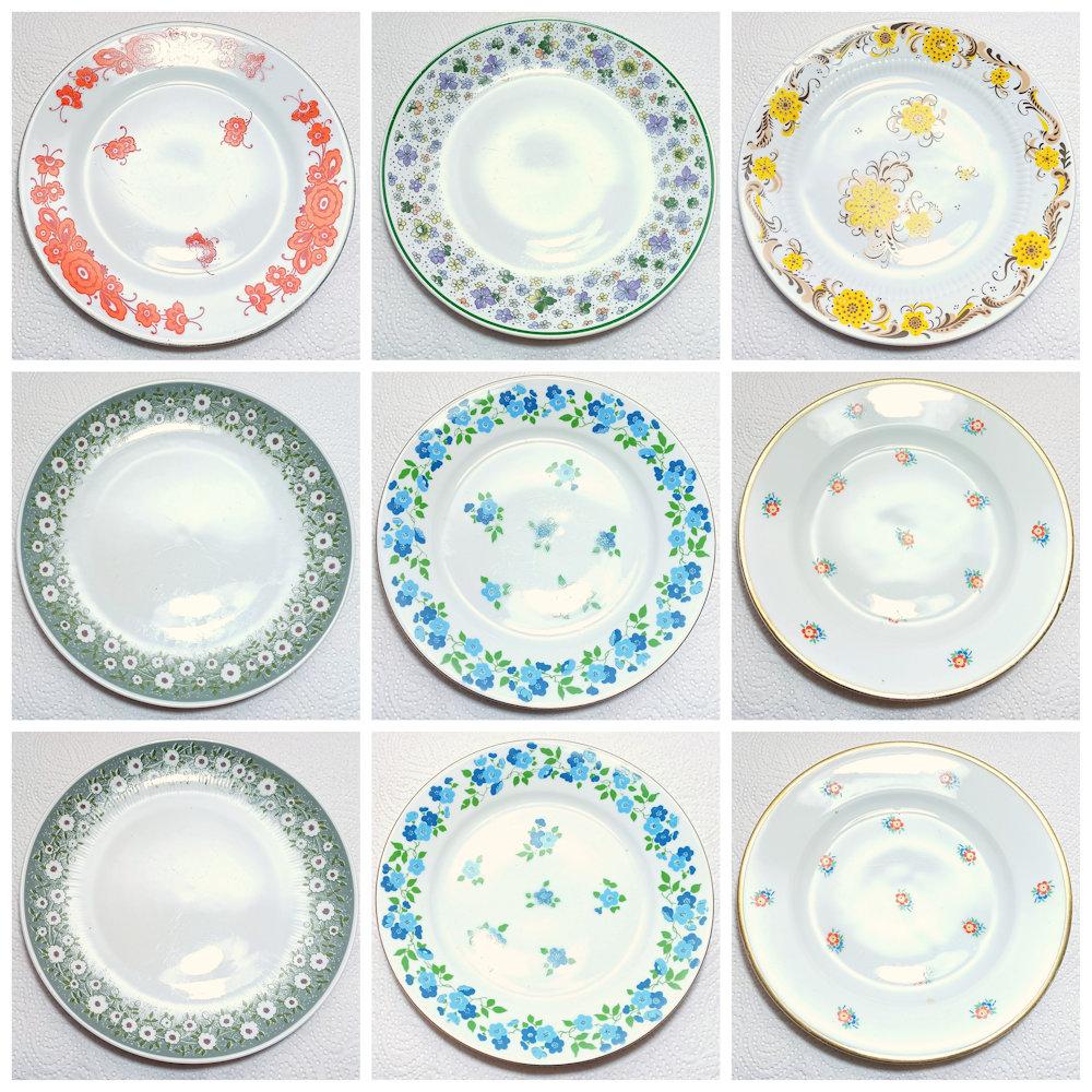 10 weiße Vintage Frühstücksteller aus Porzellan mit verschiedenen eher stilisierten Blumen Dekoren aus den 50er  60er Jahren (Mix Set)