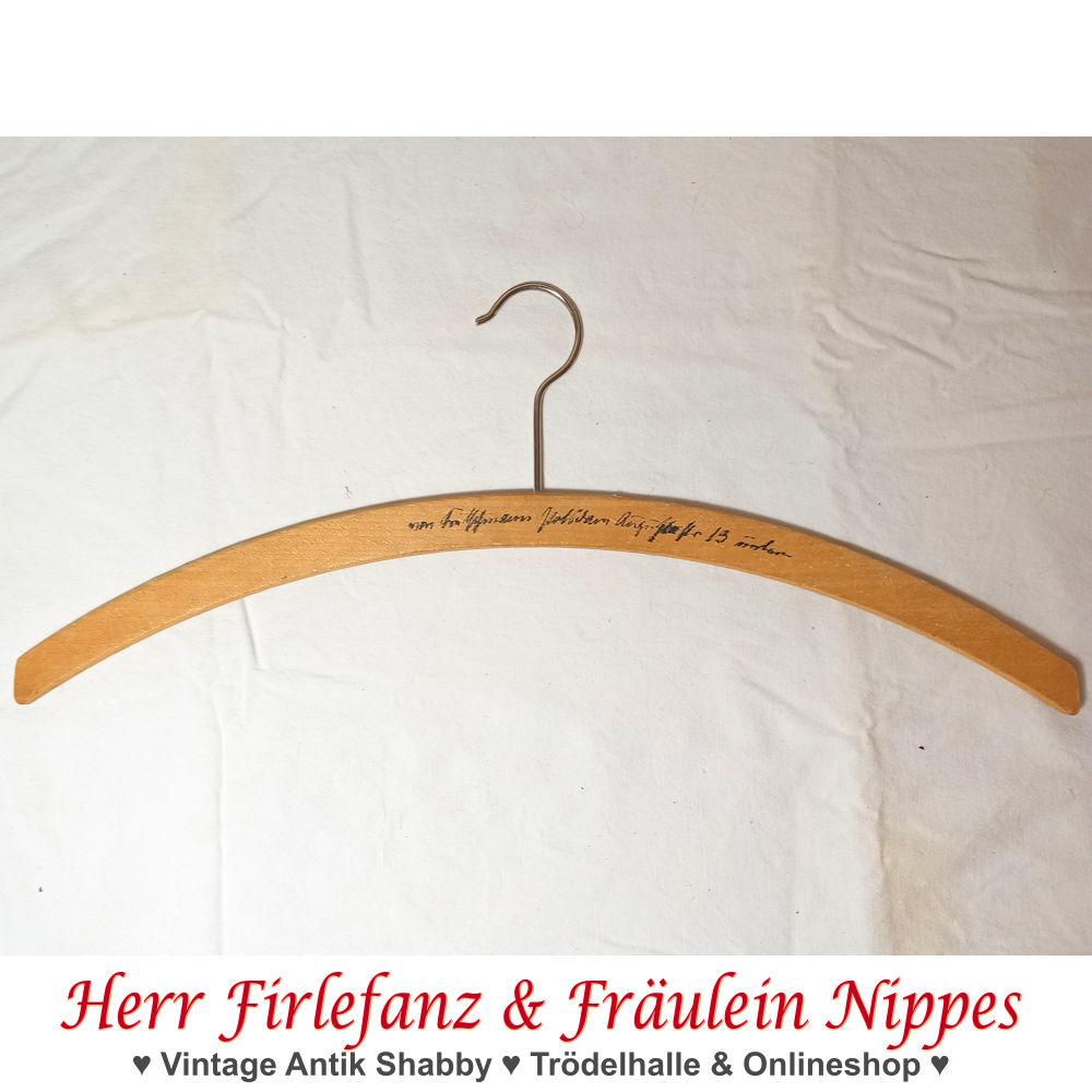 7 Vintage Kleiderbügel mit Aufdruck