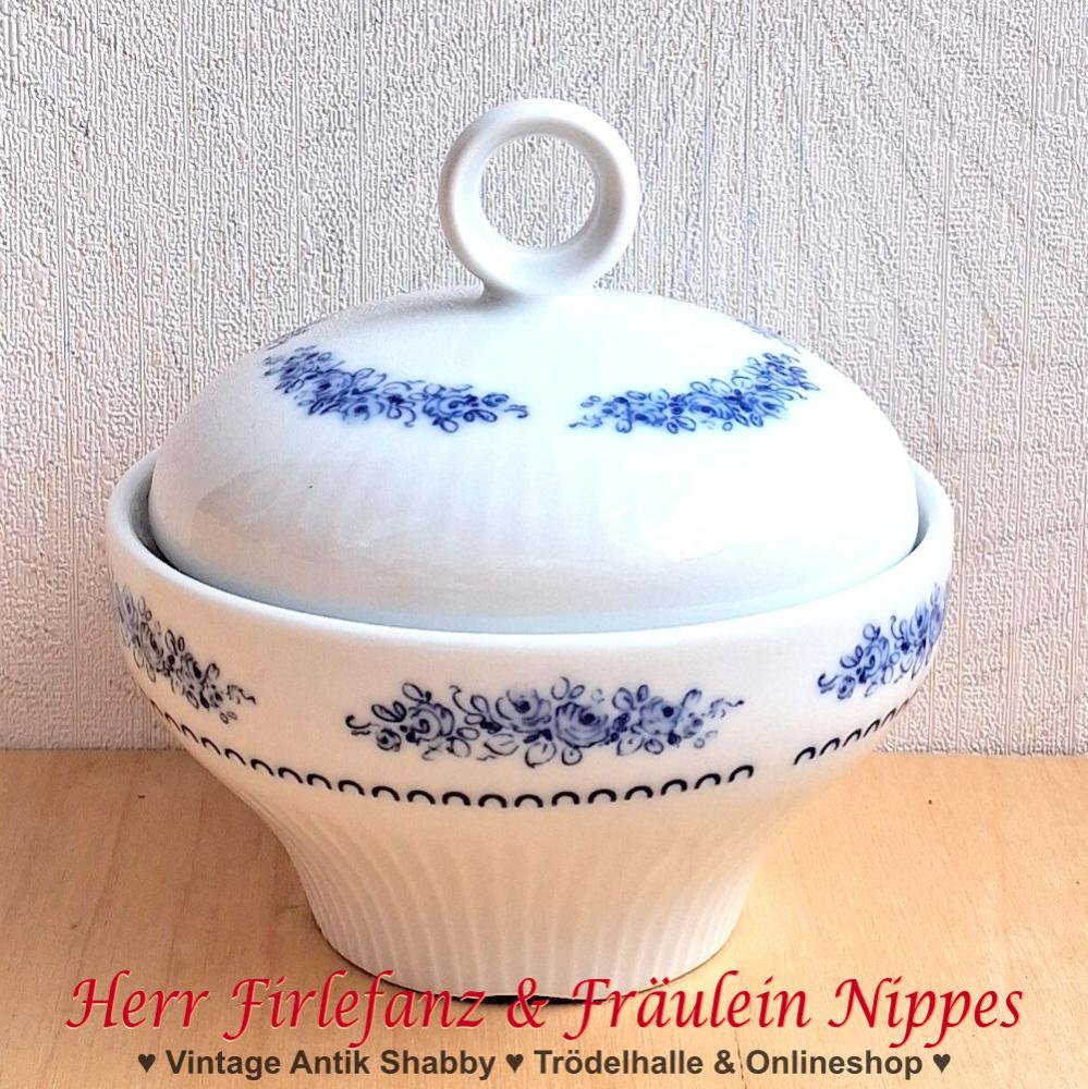 Alte Vintage Zuckerdose, Porzellandose, Deckeldose aus Porzellan aus den 50er  60er Jahren mit blauen stilisierten Rosen und Reliefdekor (Graf von Henneberg, Ilmenau, DDR)