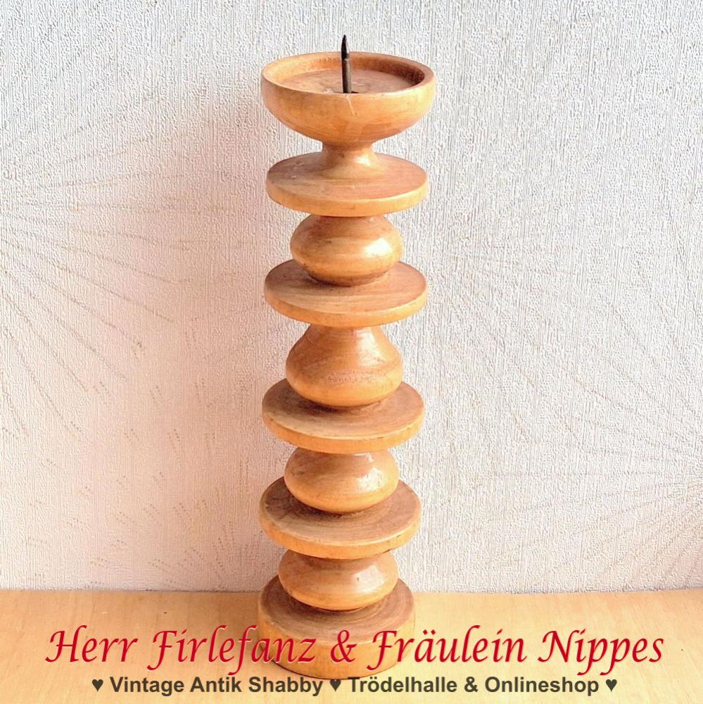 Alter gedrechselter Vintage Kerzenständer aus hellem Holz leicht glänzend lackiert für Stumpenkerzen aus DDR Zeiten (20cm)