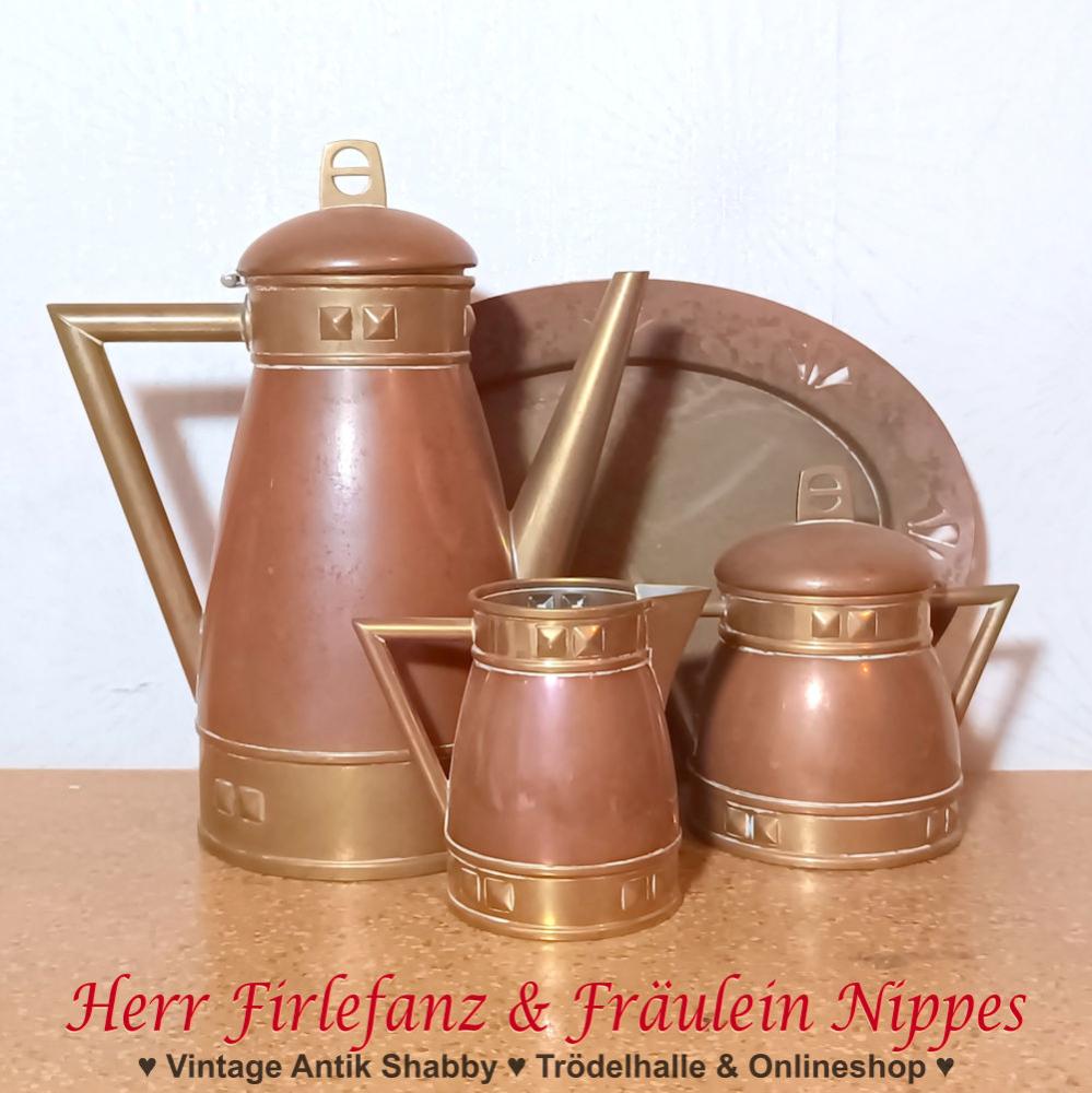 Antikes 4tlg. Art Deco Kaffee Set mit Kaffeekanne, Zuckerdose, Kännchen und Tablett aus Kupfer und Messing aus den 20er  30er Jahren