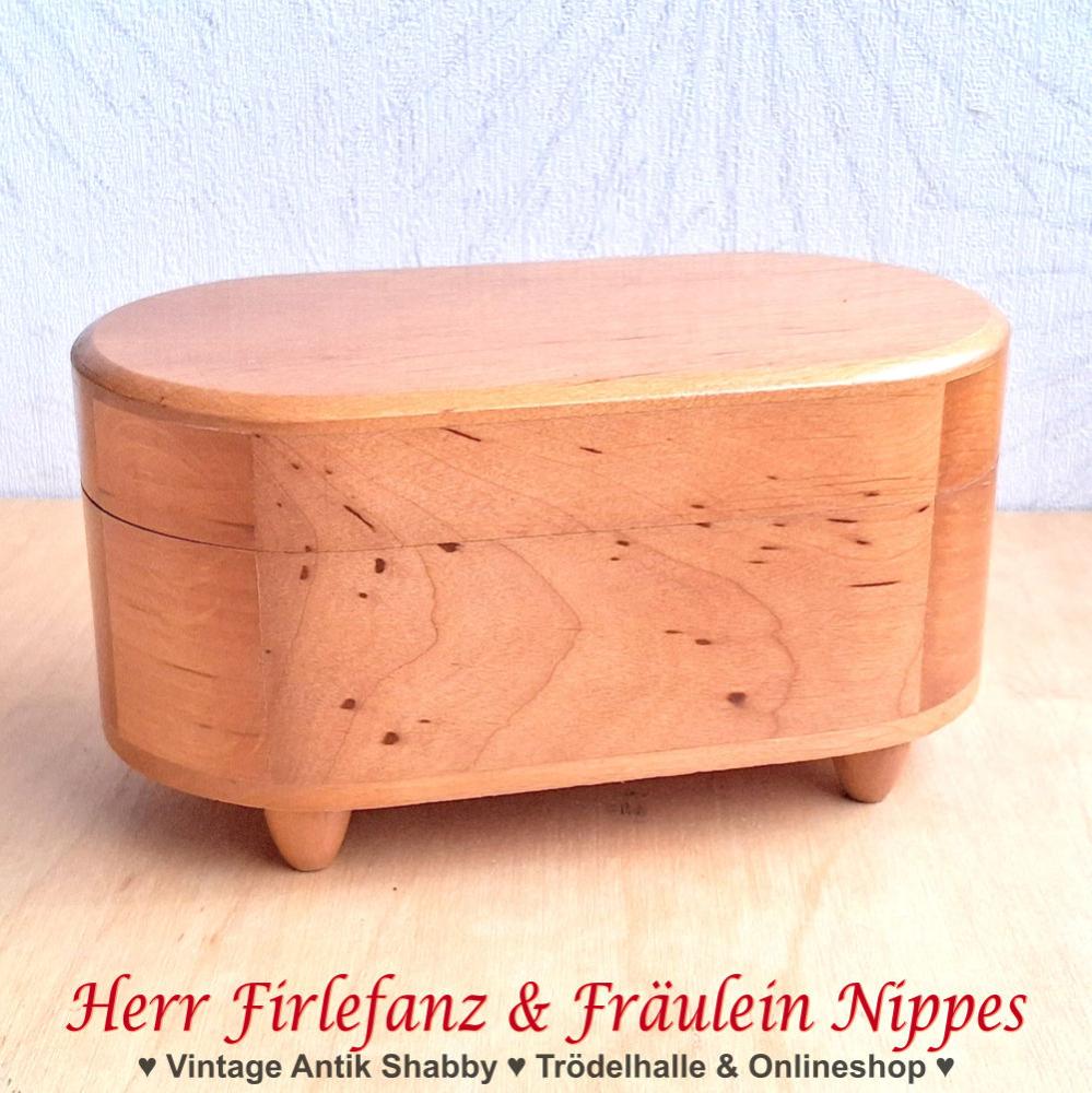 Kleine alte ovale Vintage Dose mit Klappdeckel aus hellem Holz mit Füßchen aus den 50er  60er Jahren