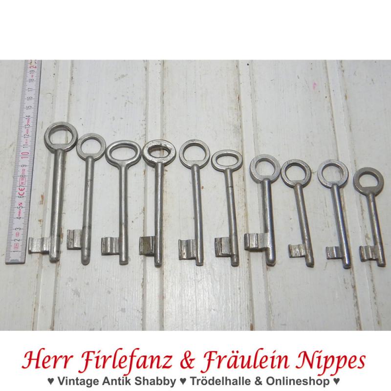 Preview: Antik & Vintage Schlüssel im Konvolut