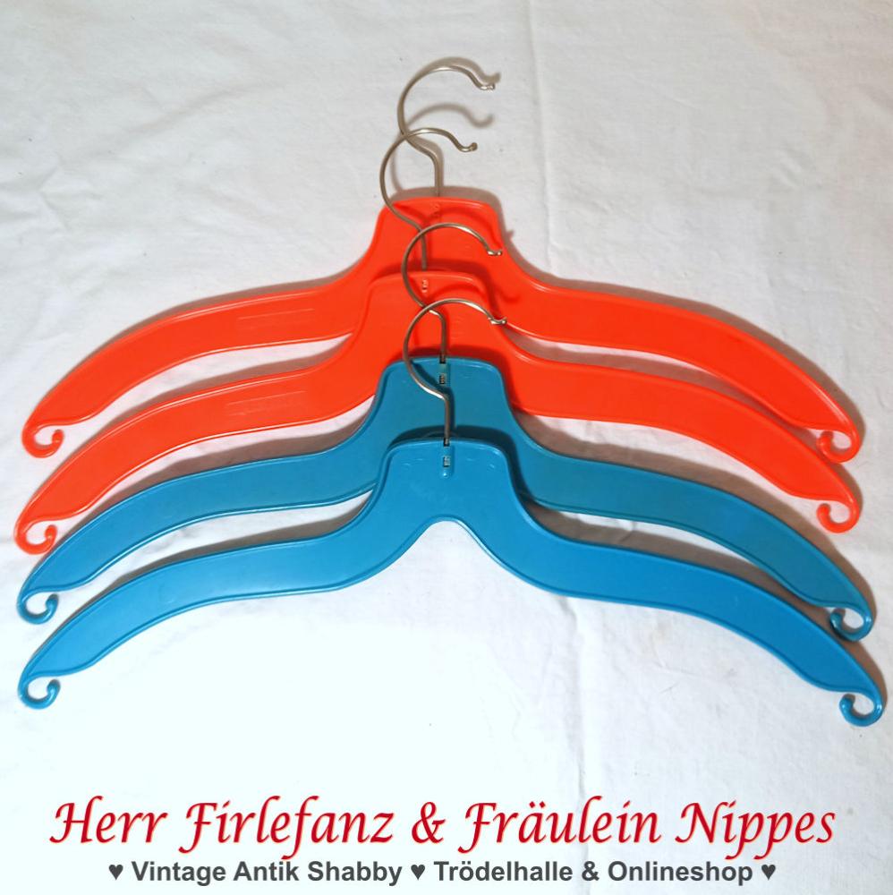 Vintage Bügel  Kleiderbügel aus Kunststoff  Plastik in petrol und orange aus den 70er Jahren der DDR