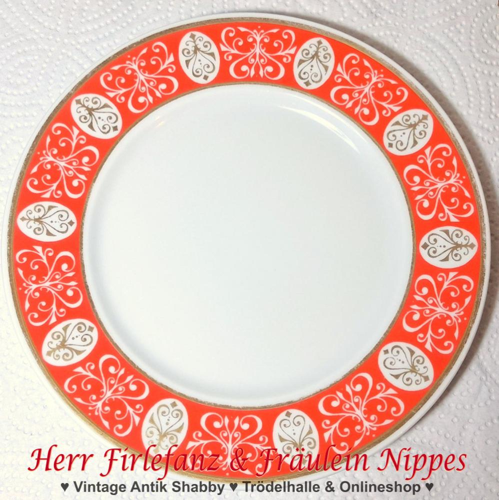 Preview: 9 Vintage Frühstücksteller mit rotem & rosa Dekor