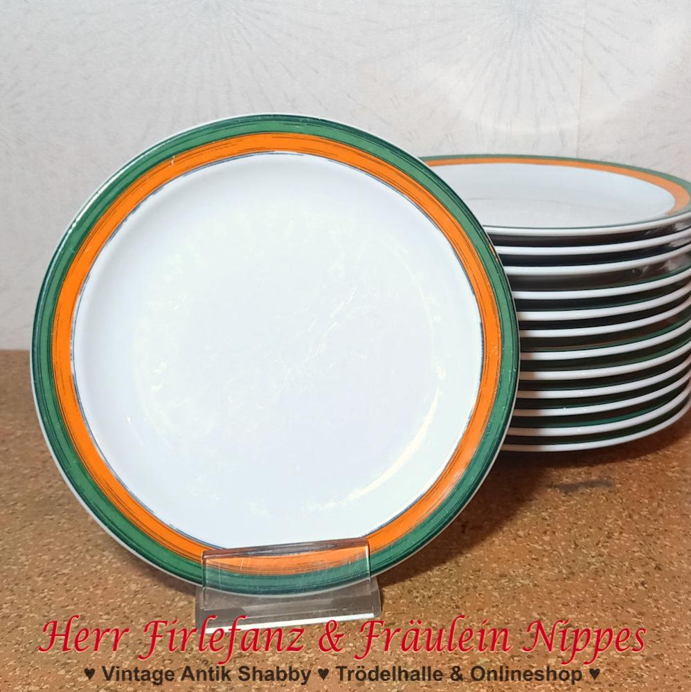 12 weiße Vintage Frühstücksteller aus den 70er Jahren mit grünem und orangenem Dekor am Rand (Mitterteich)