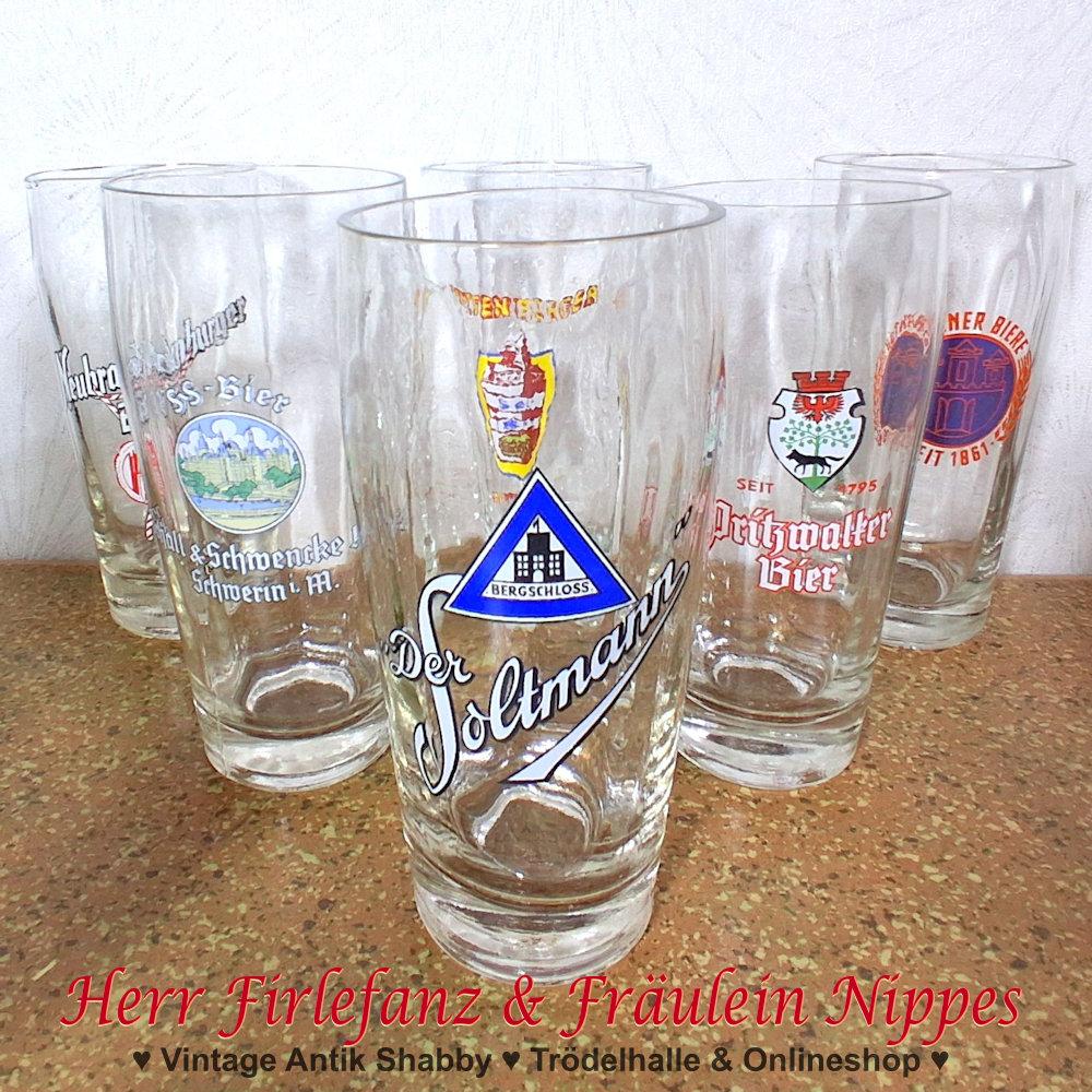 Alte Vintage Biergläser mit verschiedenen Aufdrucken von VEB Brauereien und Ostdeutschen Bieren aus DDR Zeiten (dickes Glas mit Herstellungsfehlern und Pressfehlern)