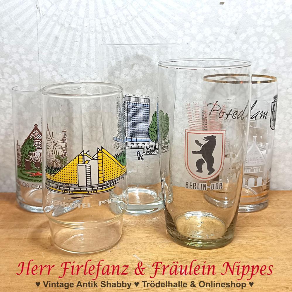 Alte Vintage Biergläser und Biertulpen mit verschiedenen Aufdrucken - Potsdam und Berlin Hauptstadt der DDR - aus den 50er, 60er, 70er und 80er Jahren