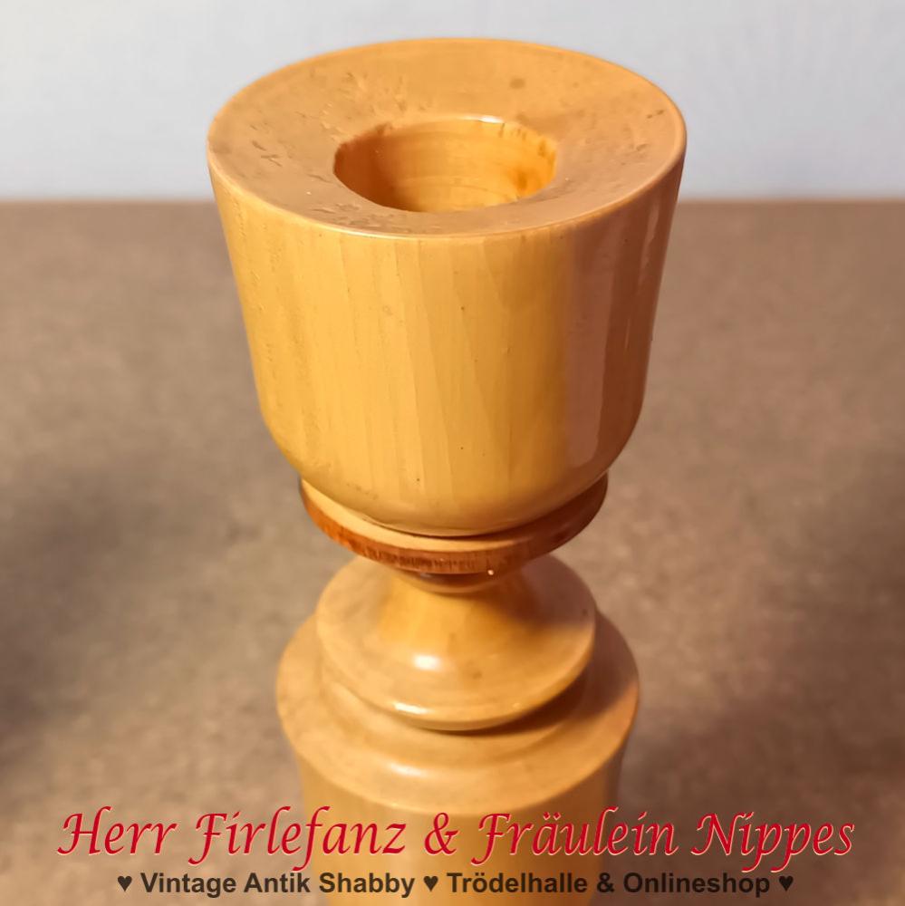 Vintage Kerzenständer aus Holz (20cm)