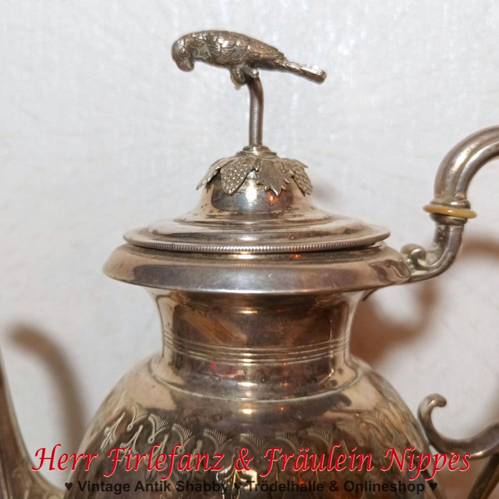 Antike versilberte Kaffeekanne mit Papagei