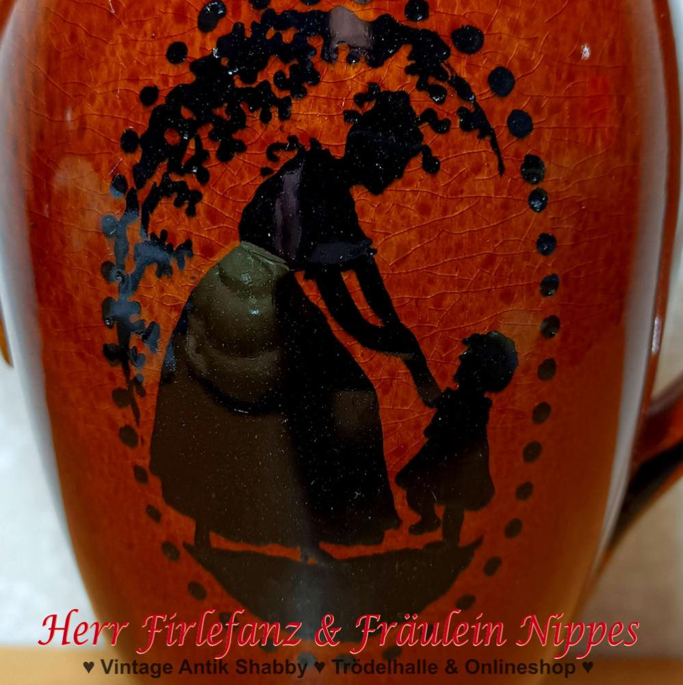 Kanne aus Keramik mit Antik Motiv