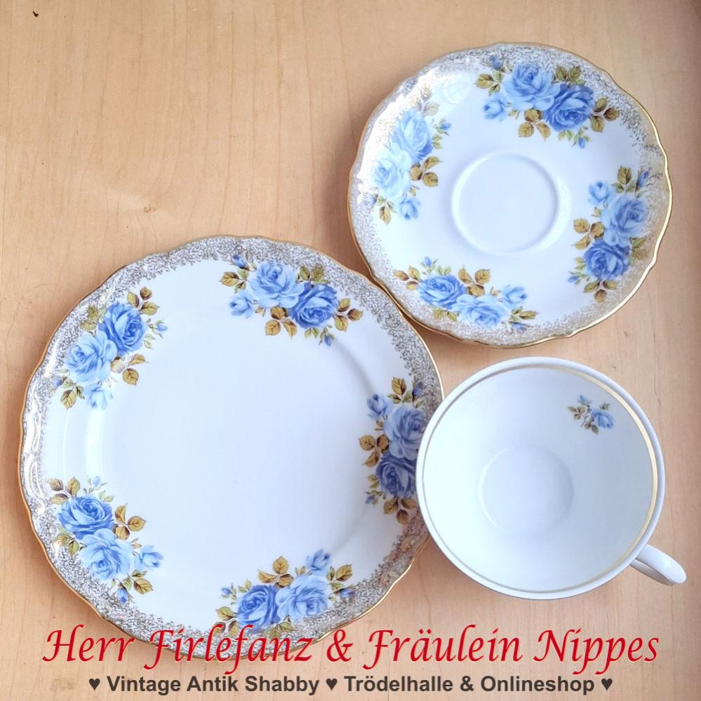 Sammeltasse mit blauen Rosen (Winterling)