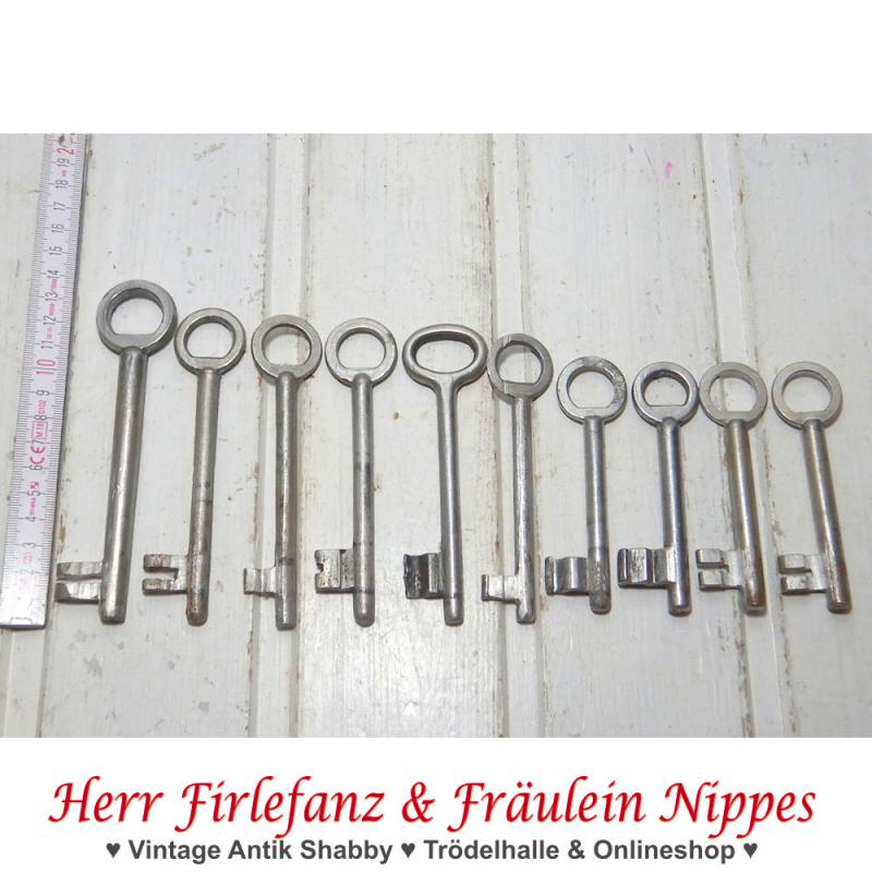 Antik & Vintage Schlüssel im Konvolut