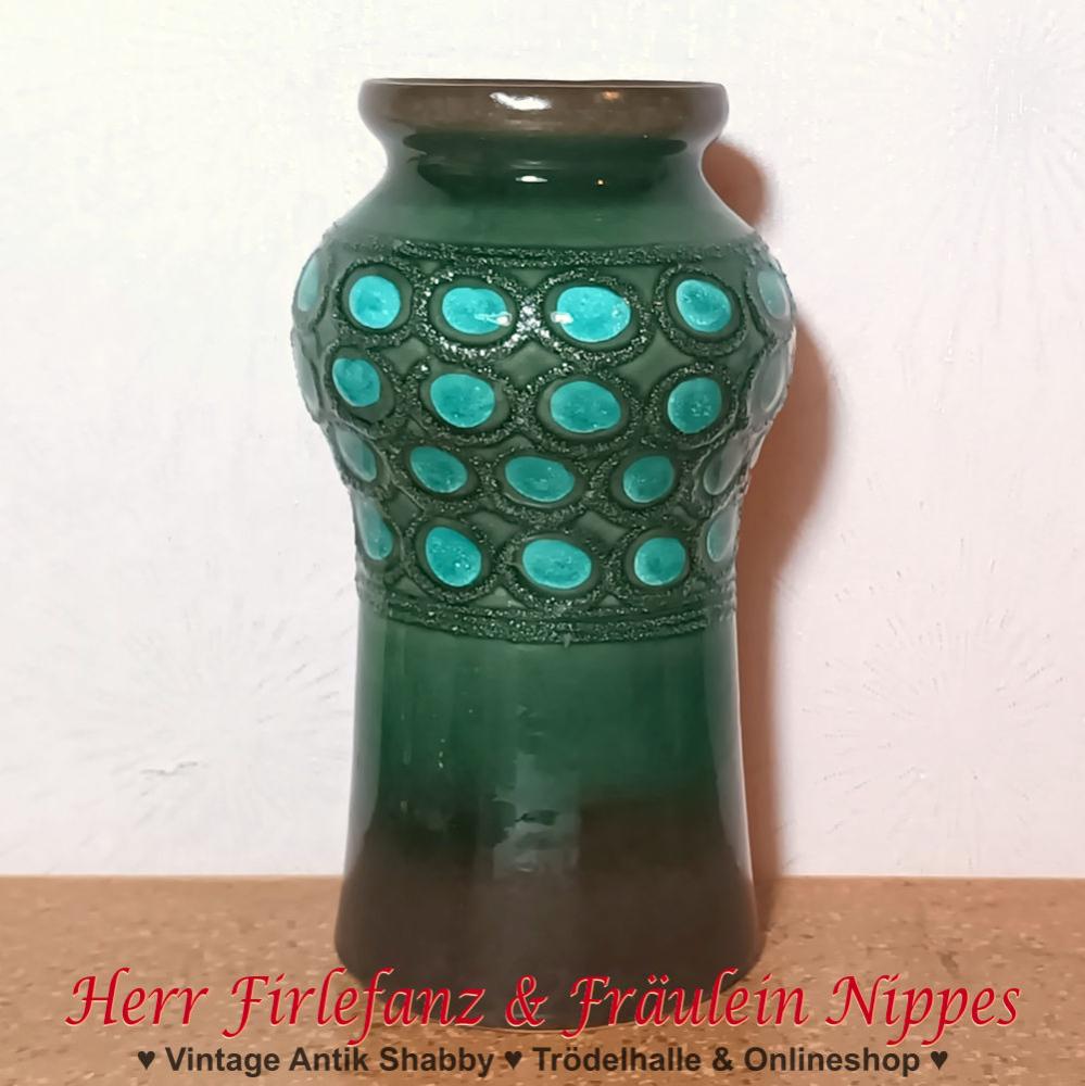 Vintage Vase aus Keramik mit grün-braunem Farbverkauf und aufgerautem Lava Dekor aus Punkten  Kreisen aus den 50er  60er Jahren (4876, Strehla, DDR)