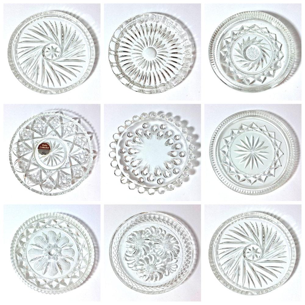 Wechselnde Auswahl Vintage Untersetzer für Trinkgläser und Weingläser aus Bleikristall und Glas aus DDR Zeiten