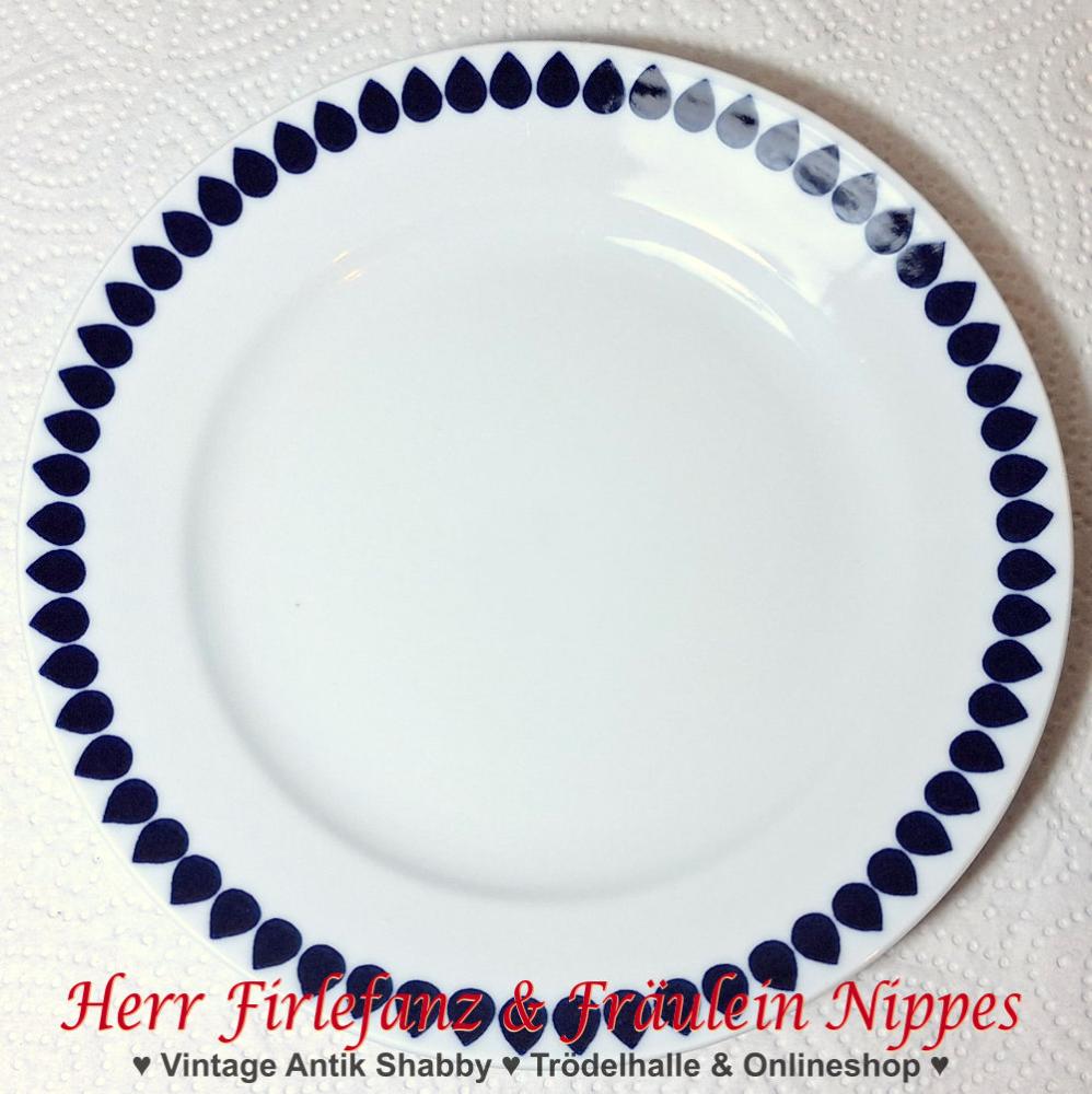 9 Vintage Frühstücksteller mit blauem Dekor