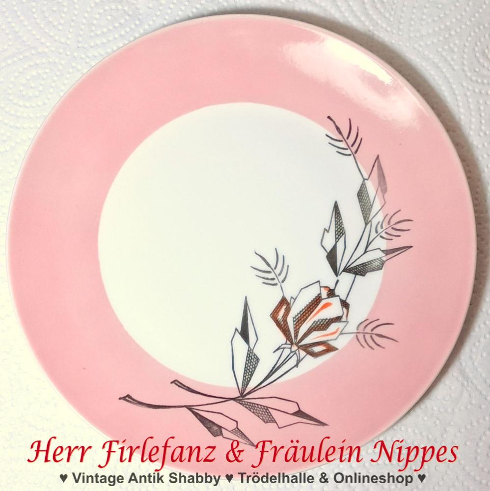 9 Vintage Frühstücksteller mit rotem & rosa Dekor