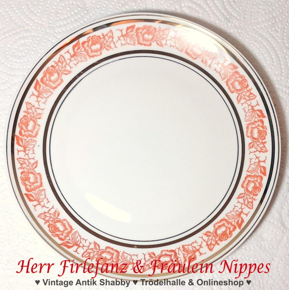 9 Vintage Frühstücksteller mit rotem & rosa Dekor